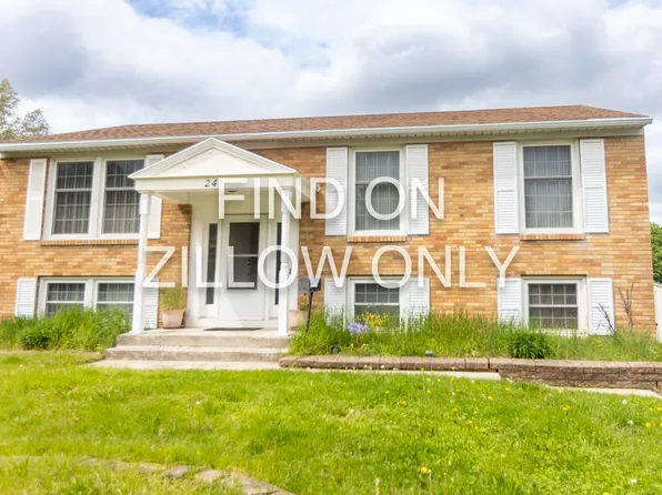 24 Churchill Dr, Rochester, NY 14616