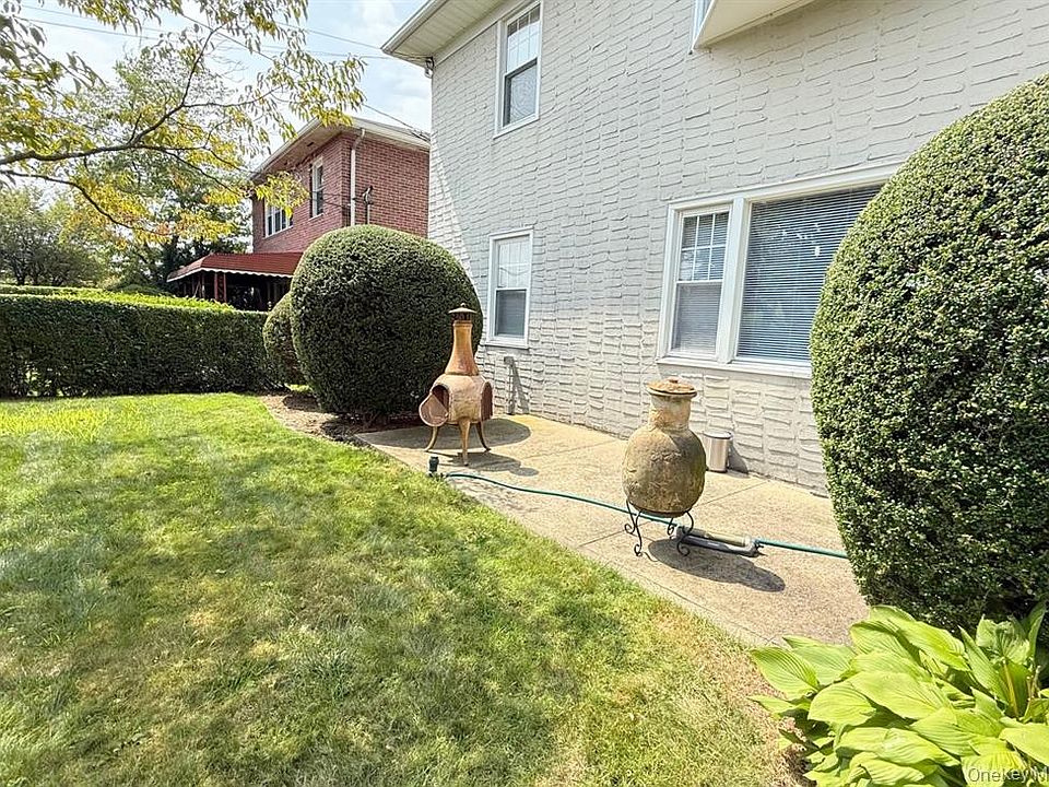 1st floor -private patio