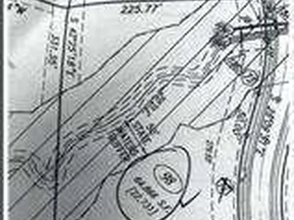 5874 Heritage Rdg, Flowery Branch, GA 30542