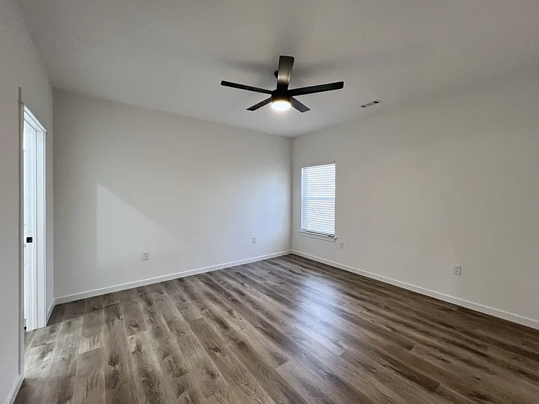 351 S Johnson St — Photo 17