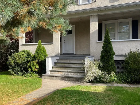 259 Olivia St Floor 3, Pt Chester, NY 10573