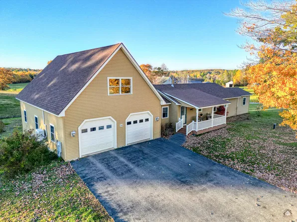 54 Danforth Road, China, ME 04358