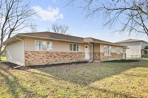 4949 W Main St photo 1