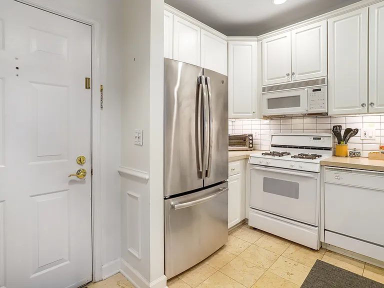 1320 N Wayne St — Photo 10