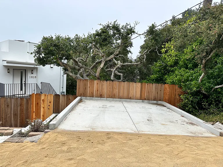 1010 Hillside Ave — Photo 19