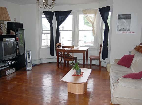 3rd image of 157 Ives St #3