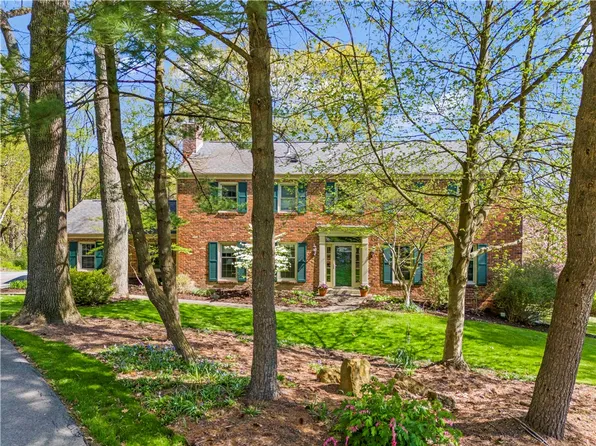 3 White Fawn Ln, Pittsburgh, PA 15238