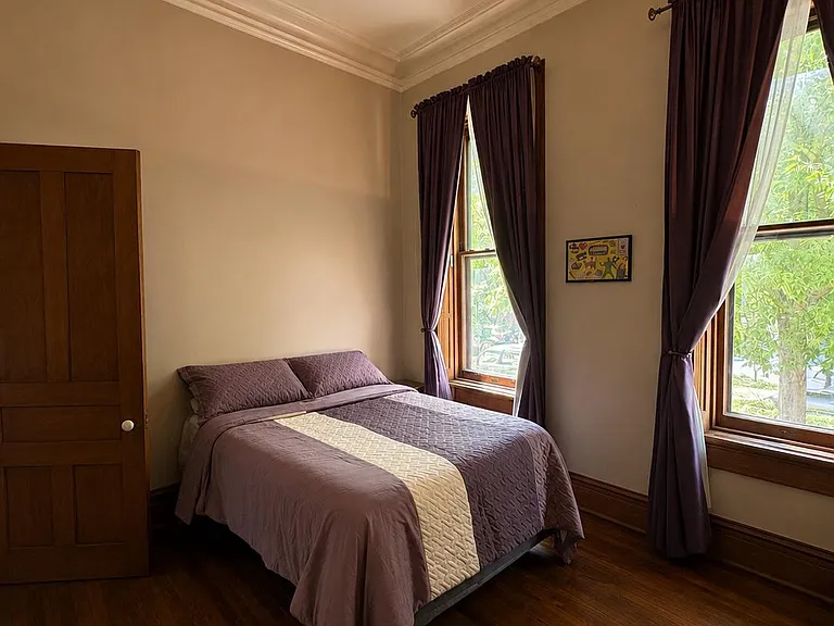 1713 Green St #1 — Photo 5
