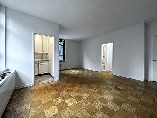 Rented by Brown Harris Stevens | media 12