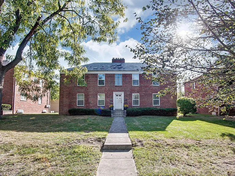 1440 Elmwood Ave — Photo 15