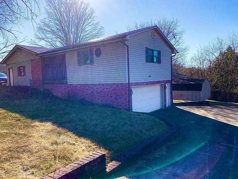 617 Lacasa Dr — Photo 12
