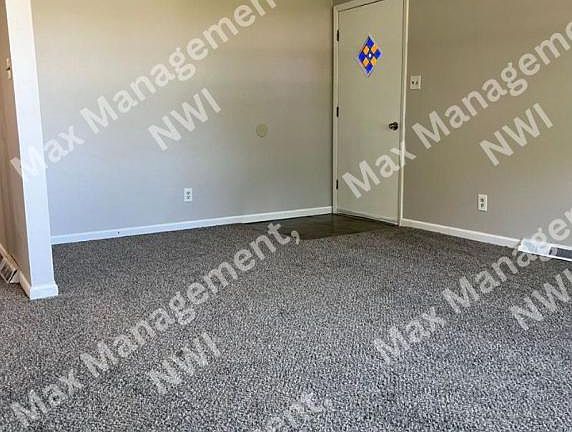 2nd image of 2624 Jewett Ave