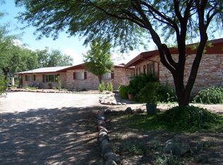 10036 E Kleindale Rd, Tucson, AZ 85749