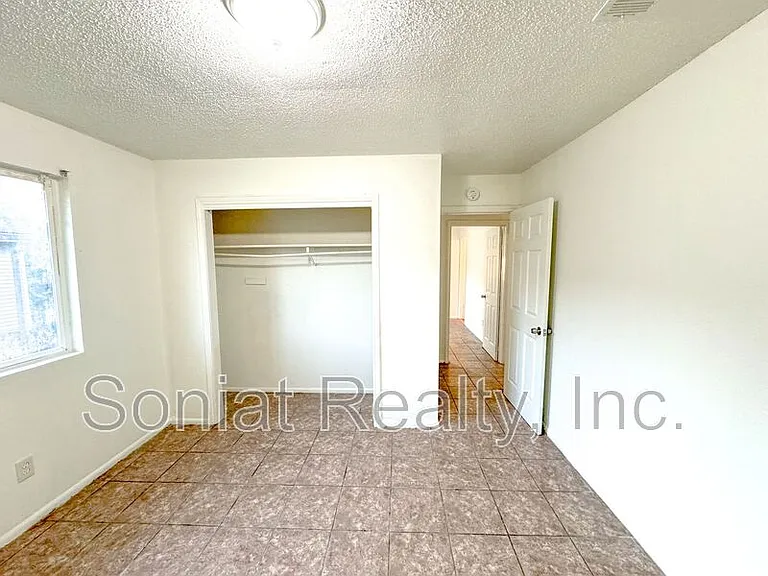 15516 Dwyer Blvd — Photo 9
