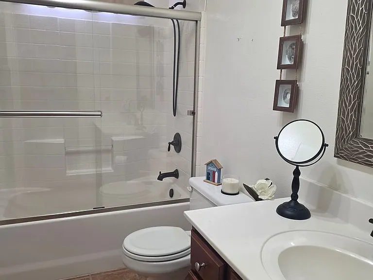 2450 Highland Trl — Photo 8