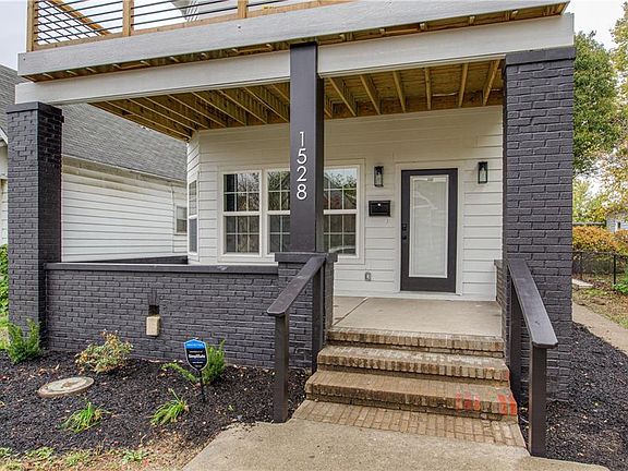 3rd image of 1528 Woodlawn Ave