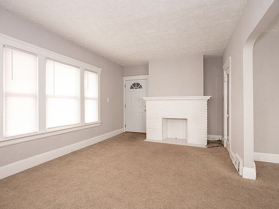 5th image of 4953 E 106th St