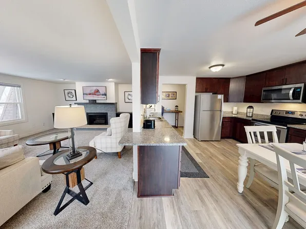 512 N 10th St #Id1270853p, De Pere, WI 54115