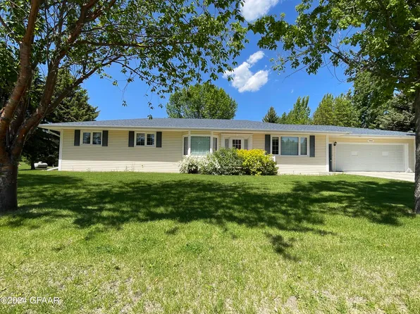 1009 8th St, Cando, ND 58324