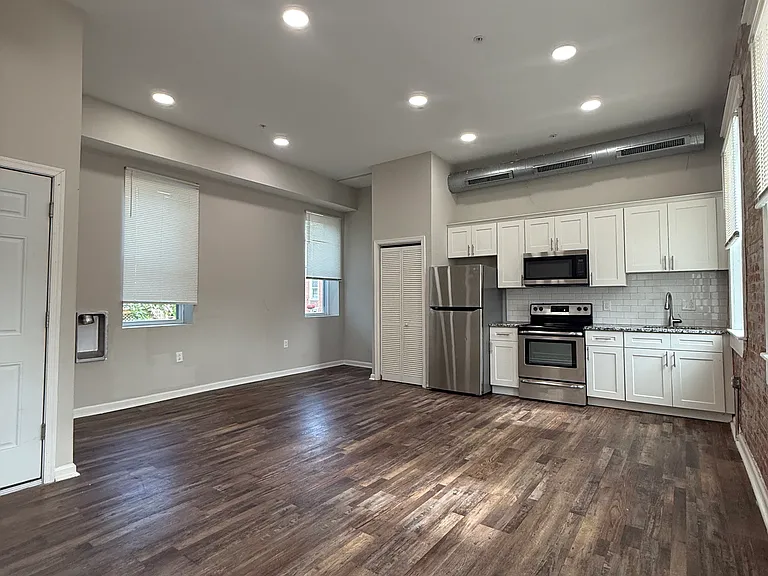 537 N 64th St #2 — Photo 1