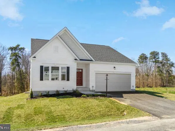 400 Eddy Rd, Inwood, WV 25428