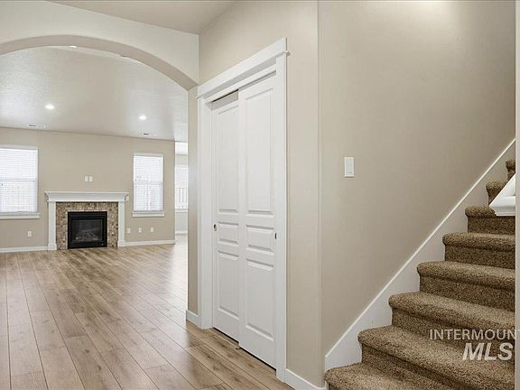 3rd image of 12460 W Azure St