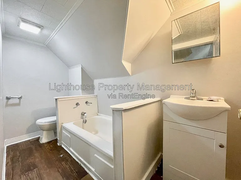 1167 Pine St — Photo 4