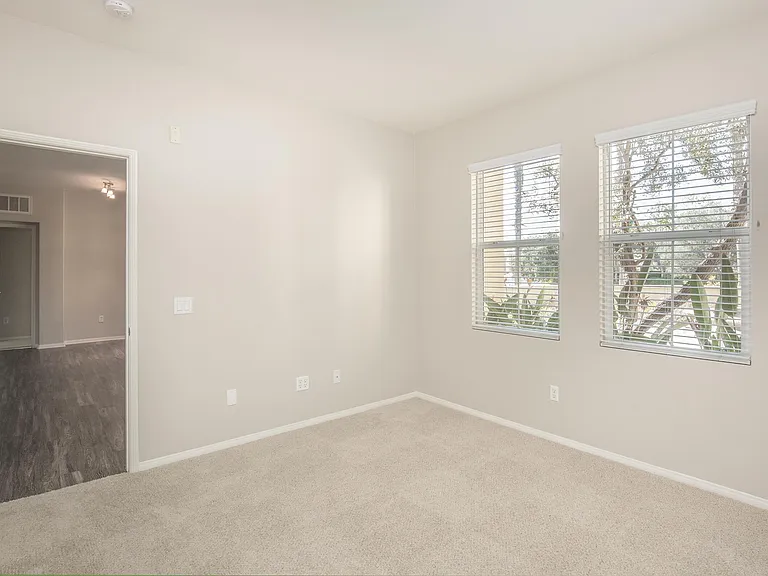 Laurel Vista Apartment Homes — Photo 60