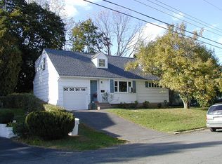 15 Clark Rd, Stony Pt, NY 10980