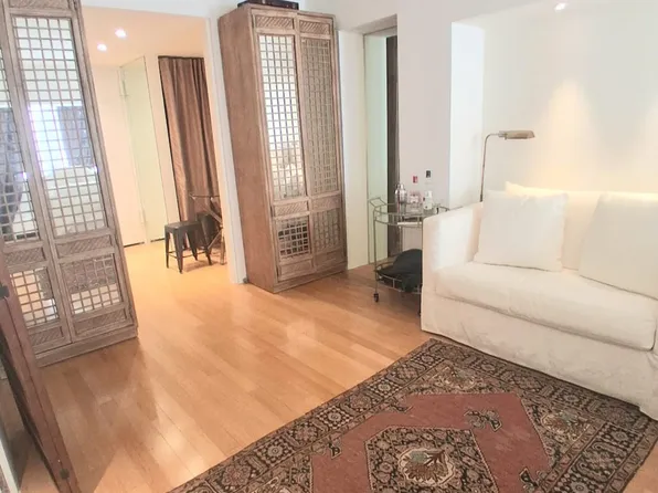 153 East 57th Street image 1 of 5