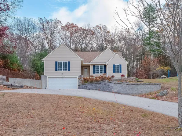 2 Emerald Court, Berwick, ME 03901