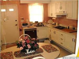 1st image of 36C Cambridge Ct