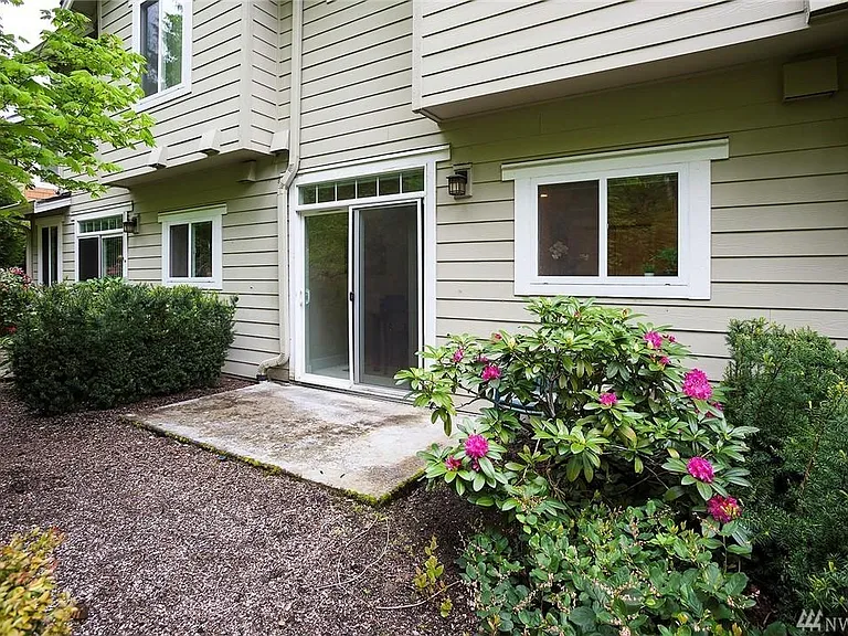 5557 Lakemont Blvd SE #1203 — Photo 20