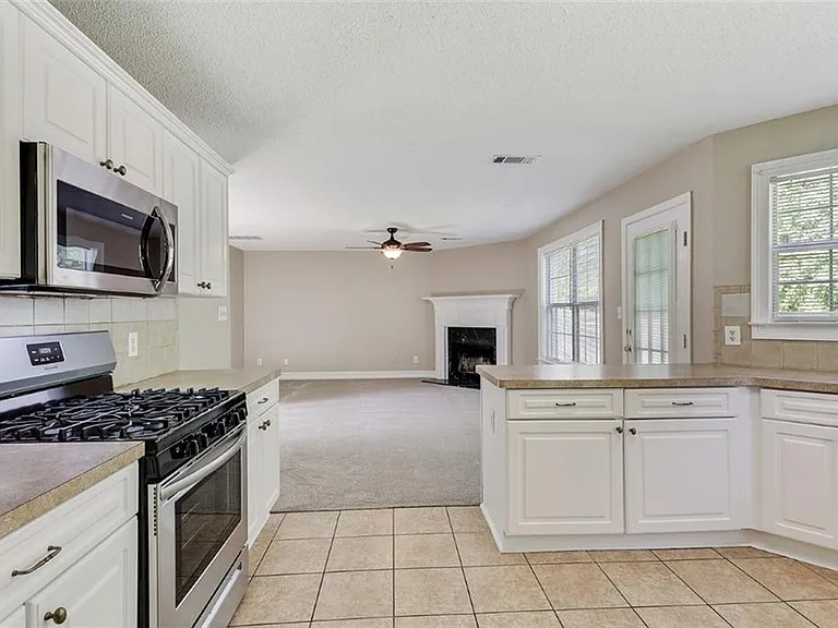 312 Eagle Way — Photo 13
