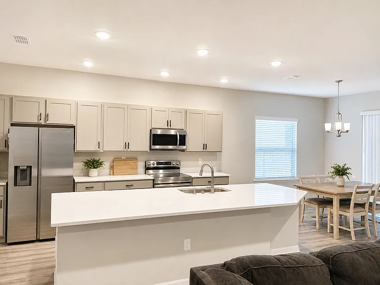 35271 Crescent Creek Dr — Photo 2