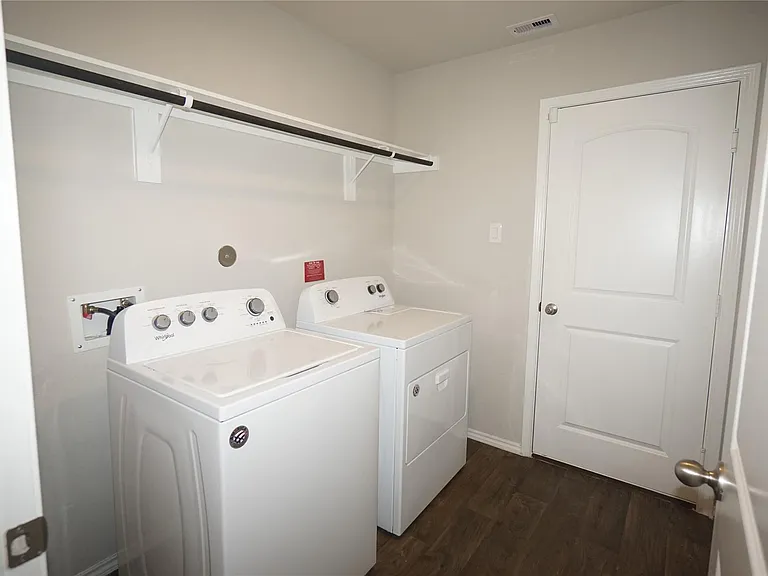 5430 Tindarey Bluff Trl — Photo 8