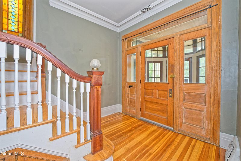 4th image of 145 Pawling Avenue