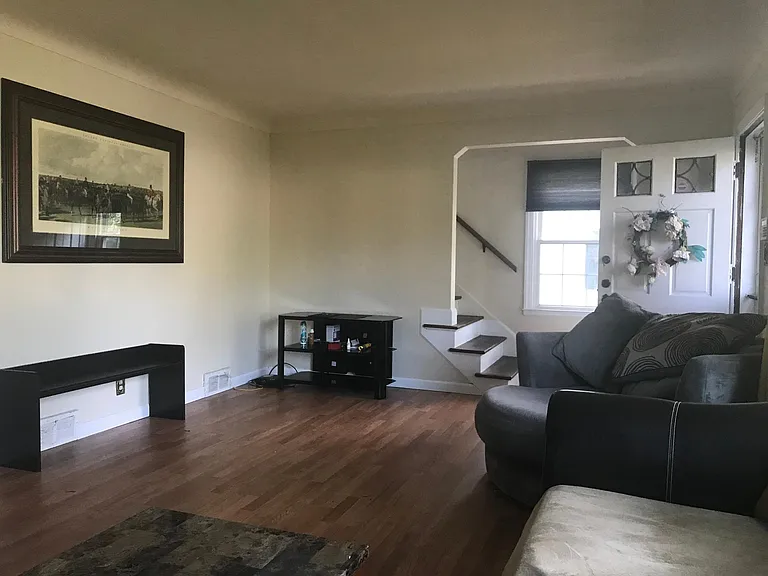 2527 Aldringham Rd — Photo 3