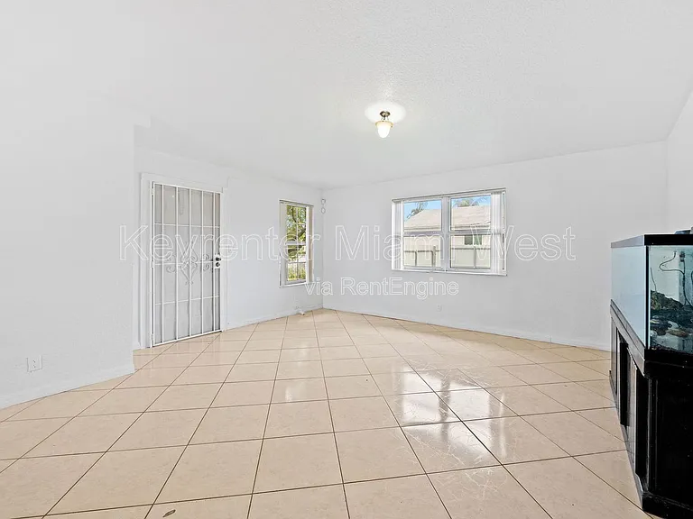 14290 SW 287th St — Photo 6