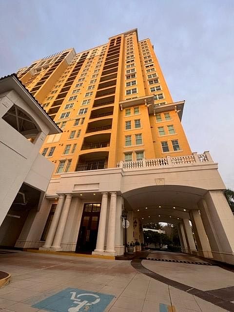 1st image of 345 Bayshore Blvd APT 307