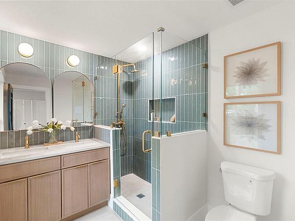 4th image of 6005 N ORANGE BLOSSOM AVENUE