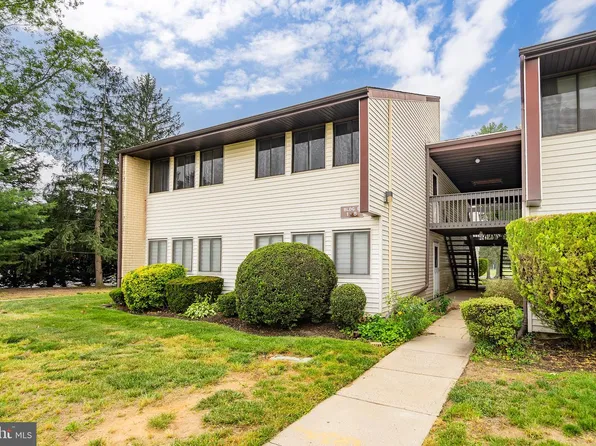 C9 Avon Dr, East Windsor, NJ 08520