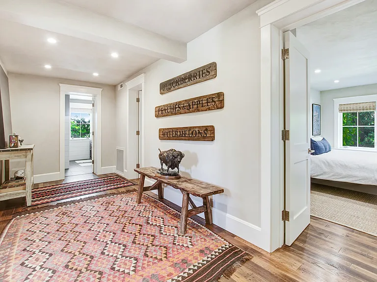Downstairs Foyer