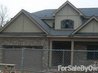 1032 Hillside Ave, Deerfield, IL 60015