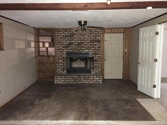 4th image of 5009 Little John St