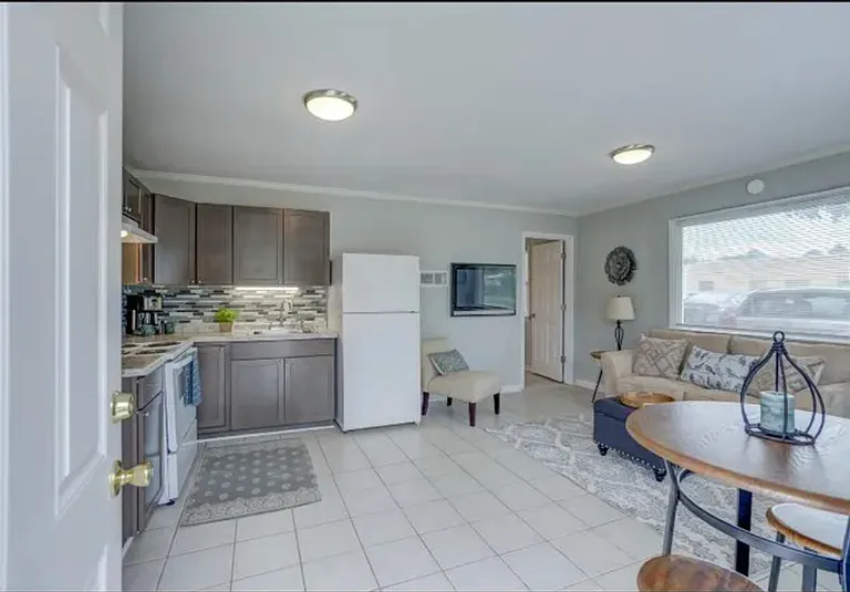 4173 Richmond Hwy — Photo 1