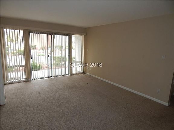 2nd image of 769 Oakmont Ave Unit 403