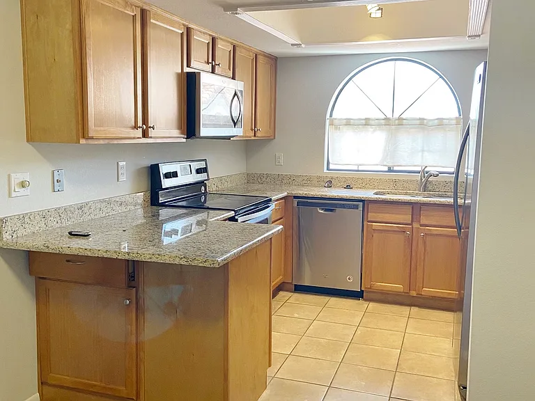 1905 E University Dr #214 — Photo 14