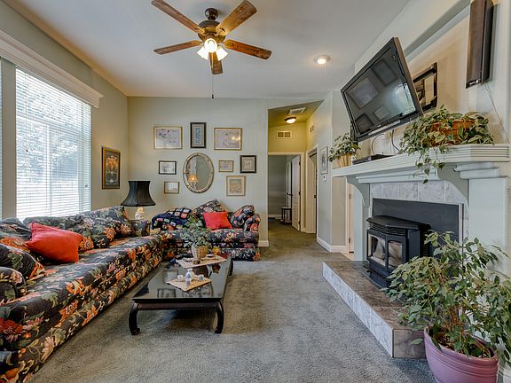 4th image of 35444 Nehemiah Dr