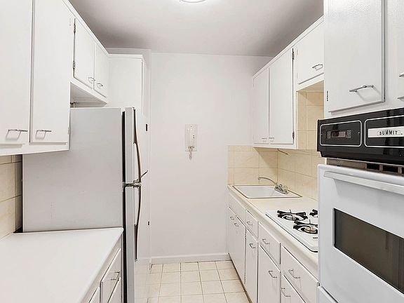 3rd image of 1199 Park Ave APT 3D